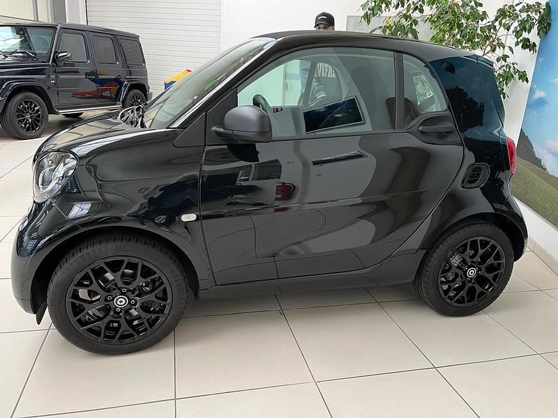 Gebraucht Smart ForTwo Coupé 90 PS (66 kW) 2019 Grün Coupé