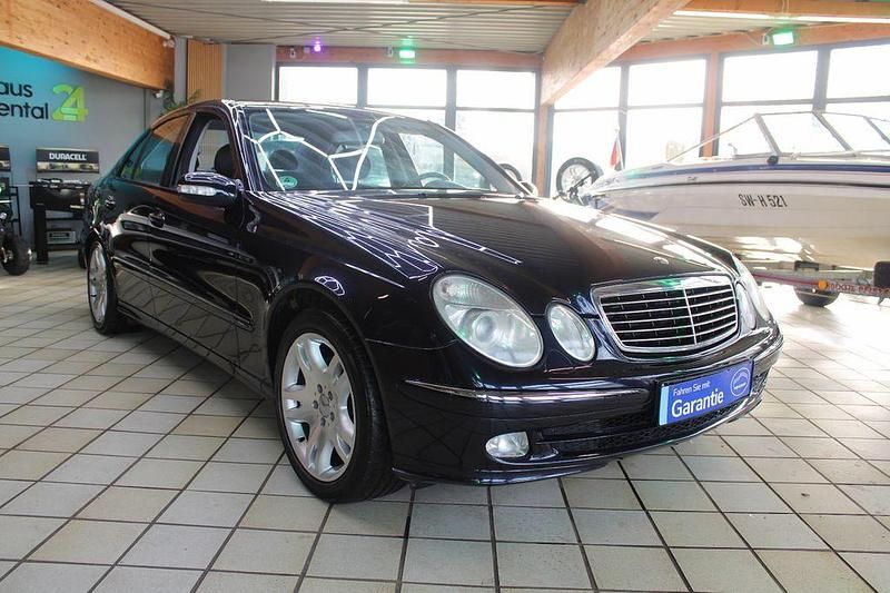 Violet Gebraucht 2003 Mercedes E320 Avantgarde Limousine | 4.999 € (Fairer Preis) - Bild 1/4
