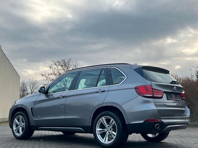 Gebraucht BMW X5 Sport Line 258 PS (189 kW) 2015 Grau SUV