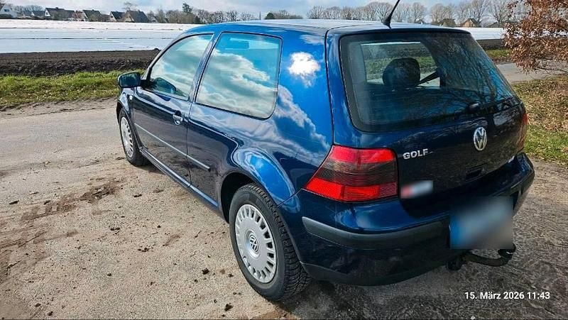 Gebraucht VW Golf IV 75 PS (55 kW) 2002 Blau Kleinwagen