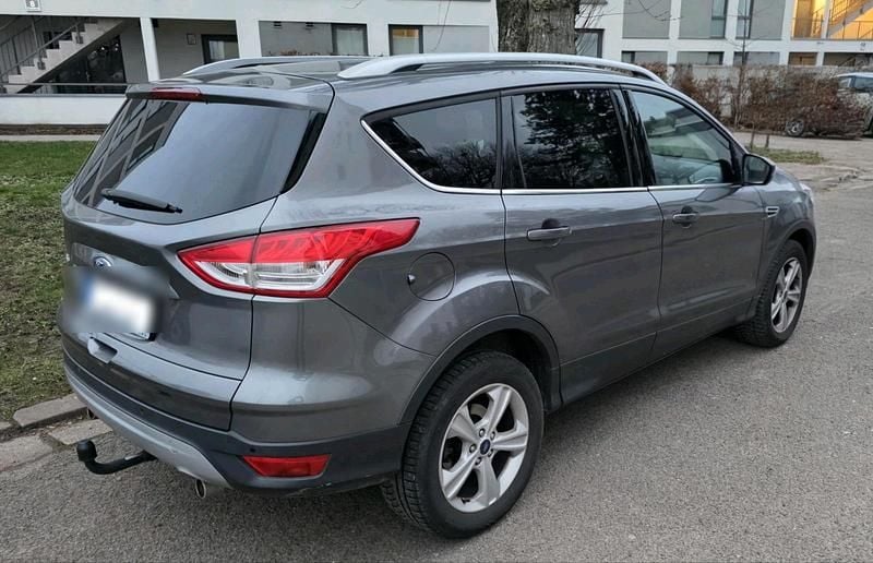 Gebraucht Ford Kuga 163 PS (119 kW) 2013 Andere farben SUV