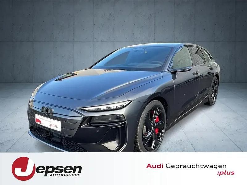 Daytonagrau perleffekt Gebraucht 2025 Audi e-tron Ambiente SUV | 97.930 € (Teuer) - Bild 1/4