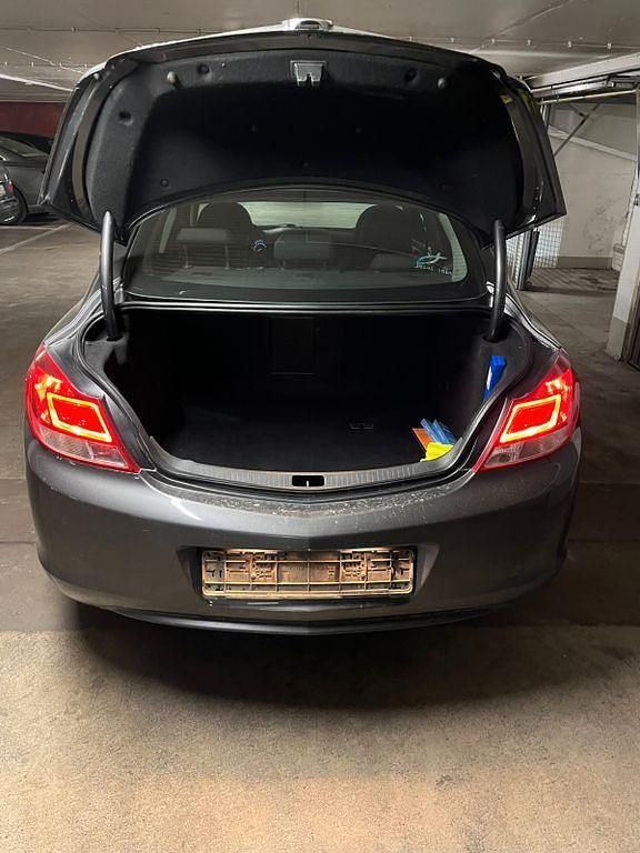 Gebraucht Opel Insignia Selection 140 PS (102 kW) 2009 Grau Limousine