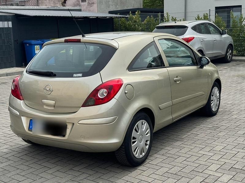 Beige Gebraucht 2007 Opel Corsa Limousine | 1.490 € (Guter Preis) - Bild 1/4