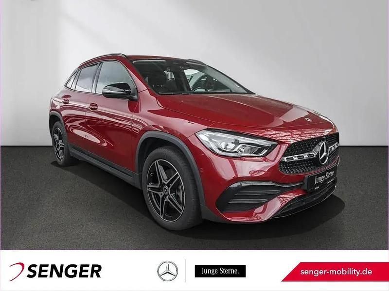 Manufaktur patagonienrot metal Gebraucht 2023 Mercedes GLA250 AMG line SUV | 38.610 € (Fairer Preis) - Bild 1/1