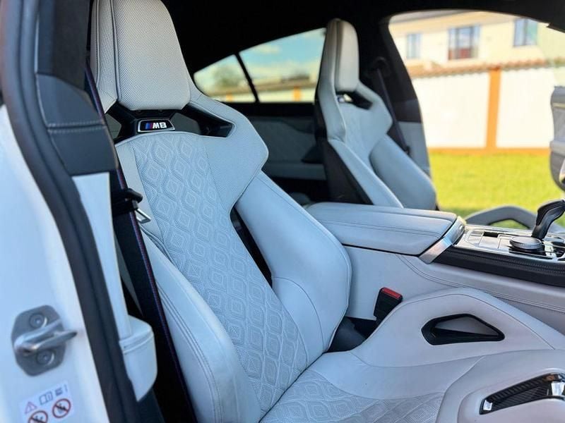 Weiß Gebraucht 2021 BMW M8 Competition Edition Coupé | 93.000 € (Guter Preis) - Bild 1/4