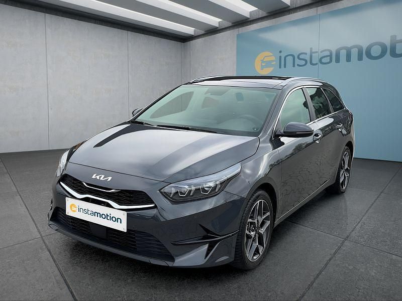 Grau Gebraucht 2023 Kia Ceed Sportswagon Kombi | 25.649 € (Fairer Preis) - Bild 1/4