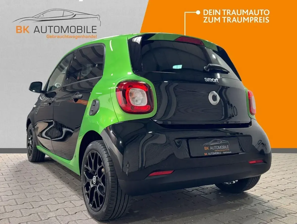 Gebraucht Smart ForFour Electric Drive 60 kW (82 PS) 2017 Grün Kleinwagen