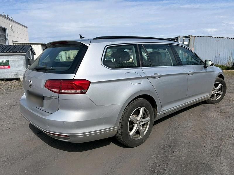 Second-hand VW Passat 150 CP (110 kW) 2017 Argintiu Break