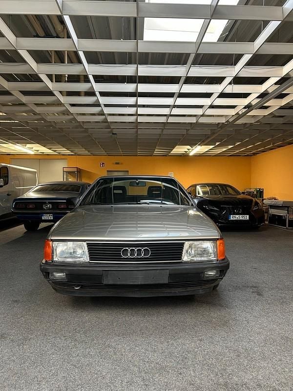 Gebraucht Audi 100 Sport 133 PS (97 kW) 1990 Beige Limousine