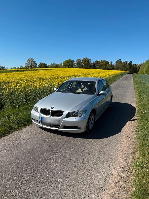 Usata BMW 325 218 CV (160 kW) 2005 Argento Berlina