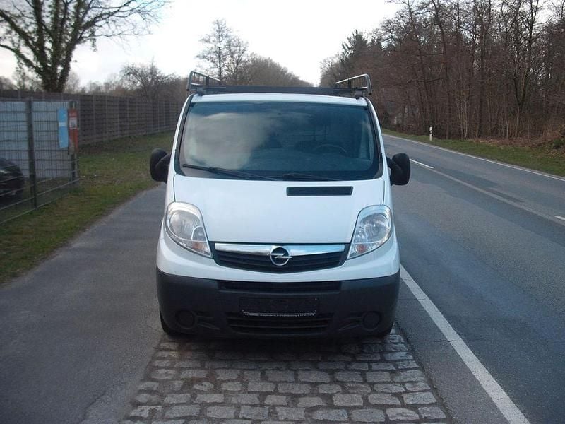 Gebraucht Opel Vivaro 114 PS (83 kW) 2014 Weiß Van / Kleinbus