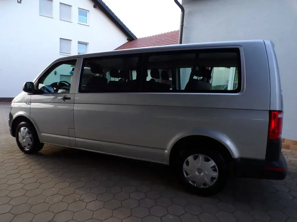 Używany VW T6 102 KM (75 kW) 2018 Srebrny Van