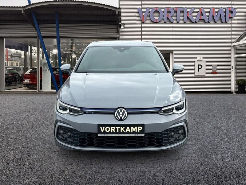 Gebraucht VW Golf VIII GTE 245 PS (180 kW) 2022 Mondsteingrau Limousine
