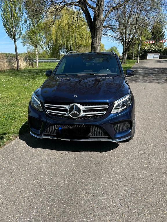 Gebraucht Mercedes GLE350 258 PS (189 kW) 2017 Blau SUV
