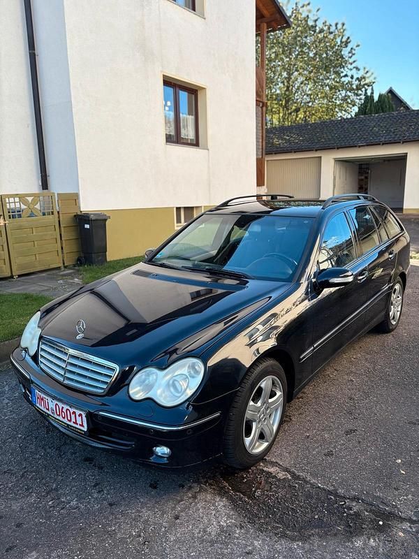 Schwarz Gebraucht 2007 Mercedes C230 Kombi | 2.490 € (Superpreis) - Bild 1/4