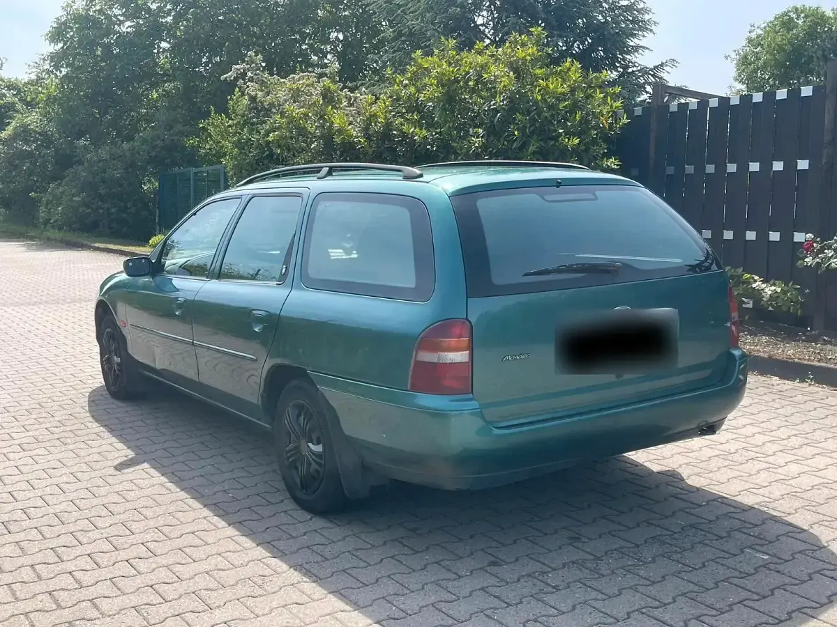 Gebraucht Ford Mondeo 115 PS (84 kW) 2000 Grün Kombi