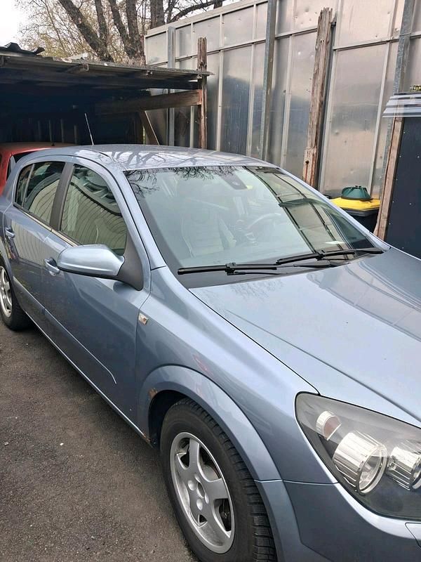 Usata Opel Astra 125 CV (91 kW) 2004 Grigio Utilitaria