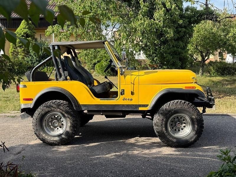 Gelb Gebraucht 1978 Jeep CJ SUV | 17.900 € - Bild 1/4