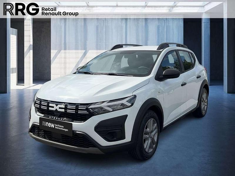 Weiß Gebraucht 2023 Dacia Sandero Essentiel Kleinwagen | 15.990 € (Fairer Preis) - Bild 1/3
