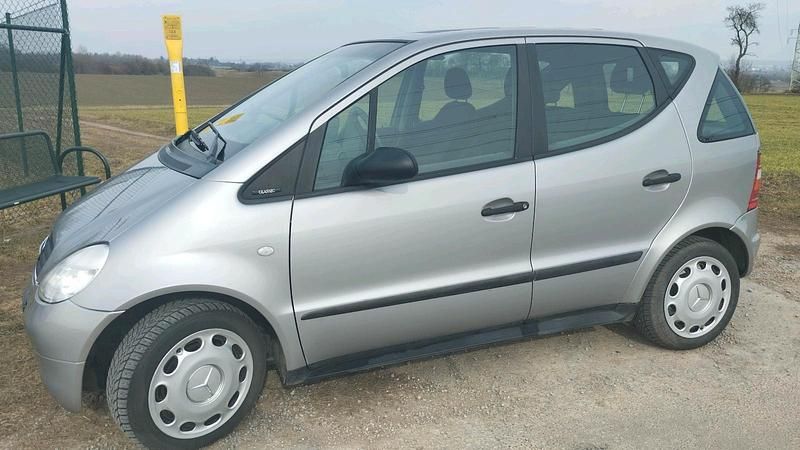 Gebraucht Mercedes A160 Elegance 102 PS (75 kW) 2000 Silber Kleinwagen
