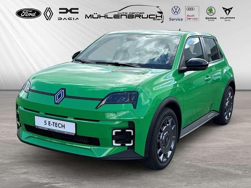 Nouă Renault 5 E-Tech Evolution 89 kW (122 CP) 2025 Verde Hatchback