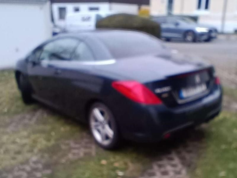 Gebraucht Peugeot 308 CC Active 156 PS (114 kW) 2012 Blau Cabrio