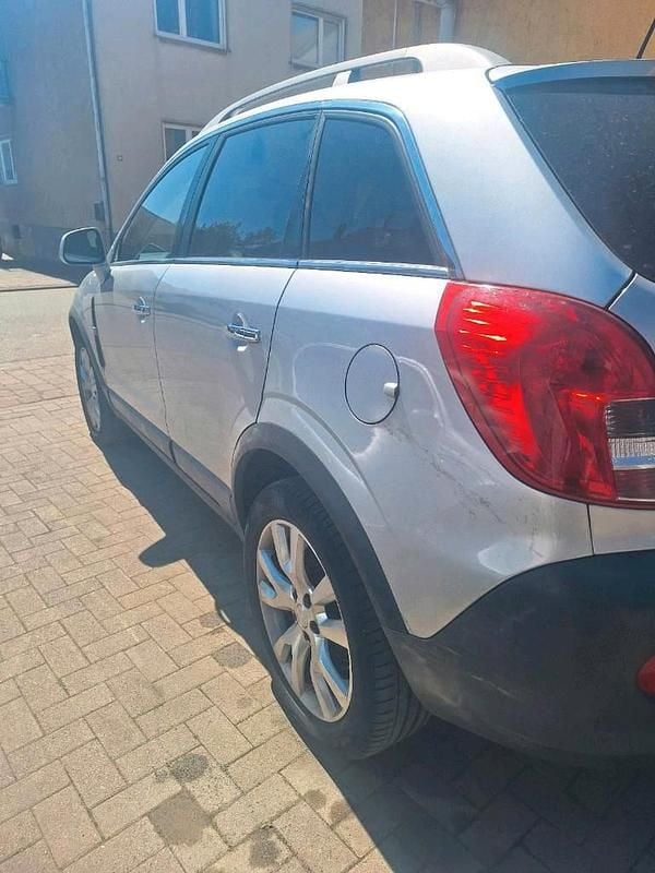 Second-hand Opel Antara 163 CP (119 kW) 2014 Argintiu SUV