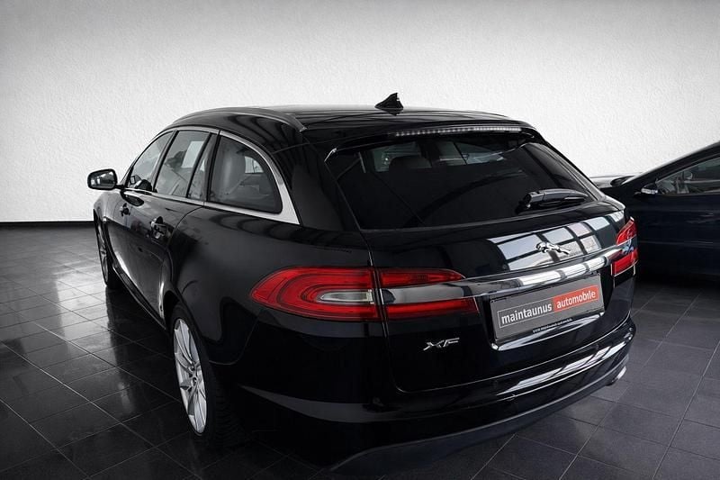 Gebraucht Jaguar XF Sportbrake 200 PS (147 kW) 2013 Schwarz Kombi