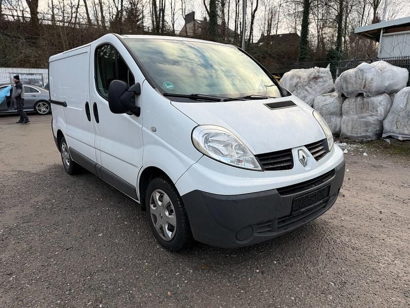 Weiß Gebraucht 2011 Renault Traffic Van / Kleinbus | 3.999 € - Bild 1/4