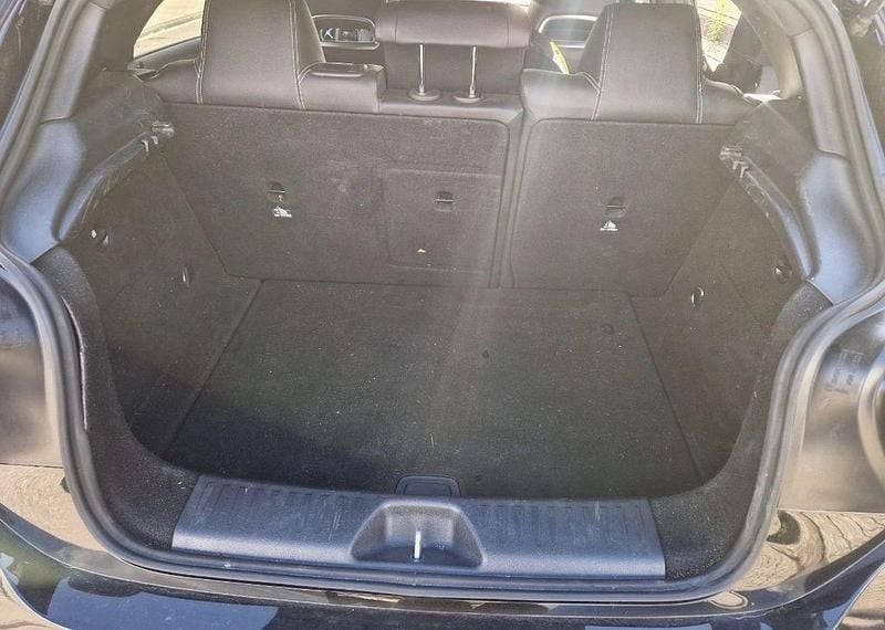 Gebraucht Mercedes A180 122 PS (89 kW) 2013 Schwarz Limousine