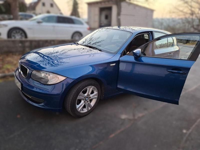 Gebraucht BMW 116 122 PS (89 kW) 2008 Blau Kleinwagen