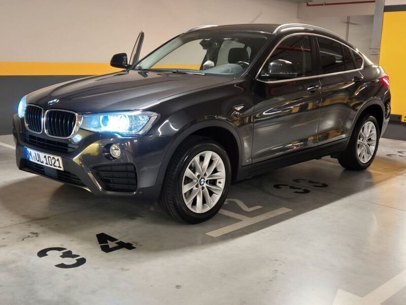 Grau Gebraucht 2017 BMW X4 Advantage SUV | 25.000 € (Etwas zu teuer) - Bild 1/4