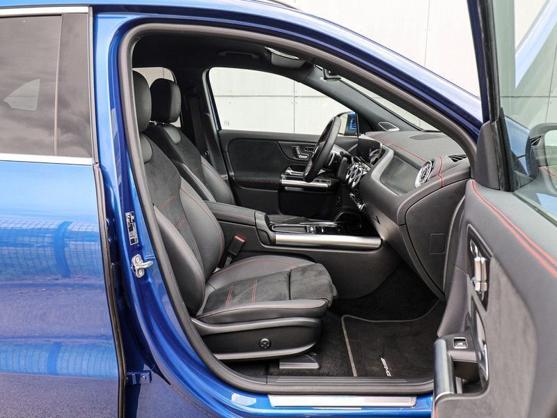 Gebraucht Mercedes EQA300 AMG 167 kW (228 PS) 2024 Blau spektralblau SUV