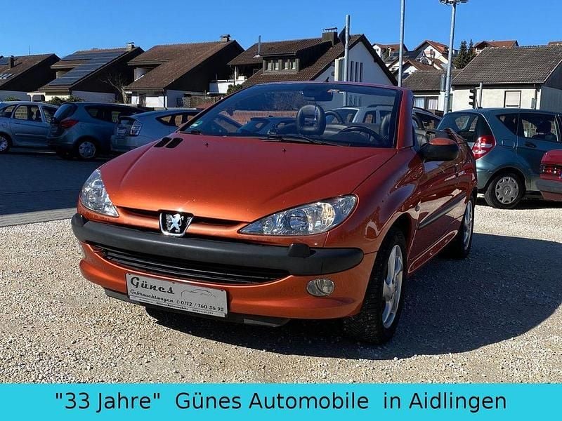 Gebraucht Peugeot 206 CC Platinum 109 PS (80 kW) 2002 Orange Cabrio