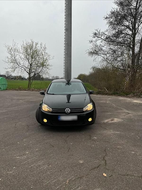 Gebraucht VW Golf VI 122 PS (89 kW) 2011 Schwarz Kleinwagen