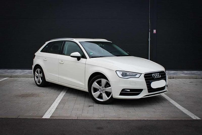 Gebraucht Audi A3 Attraction 110 PS (80 kW) 2015 Kombi