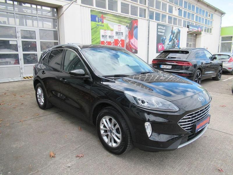 Gebraucht Ford Kuga Titanium X 190 PS (139 kW) 2023 Agate black met. SUV