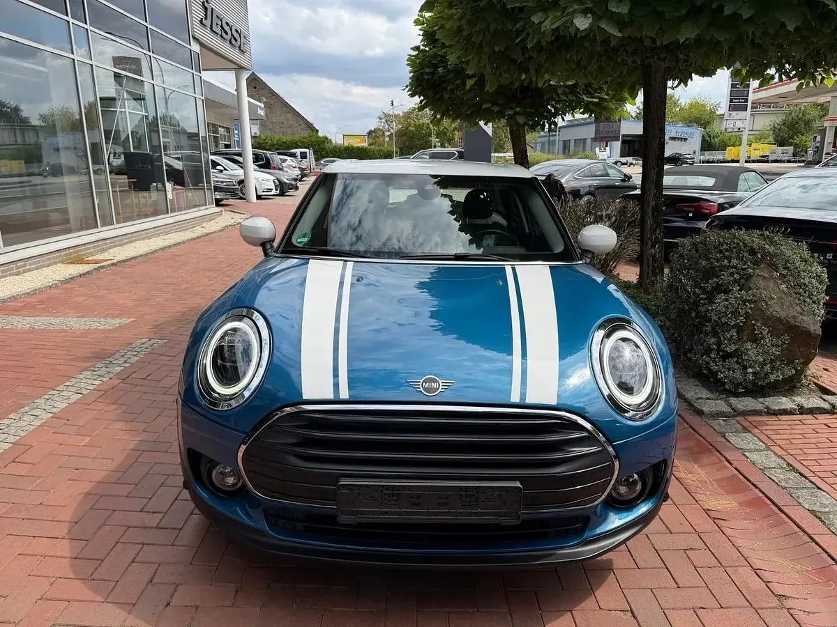 Gebraucht Mini Cooper D Clubman Classic 150 PS (110 kW) 2021 Blau metallic Kombi