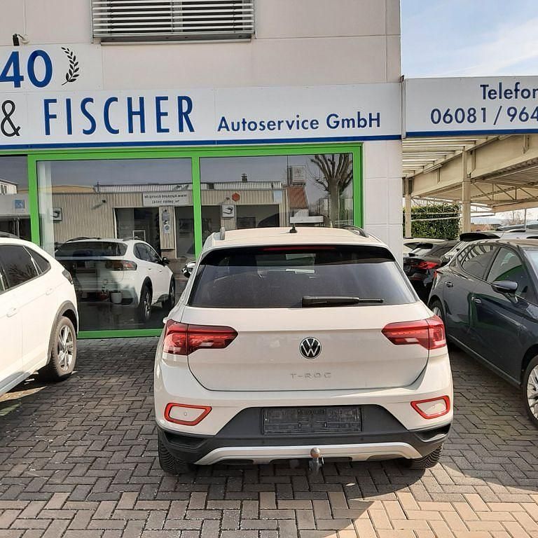 Gebraucht VW T-Roc 150 PS (110 kW) 2025 Grau SUV