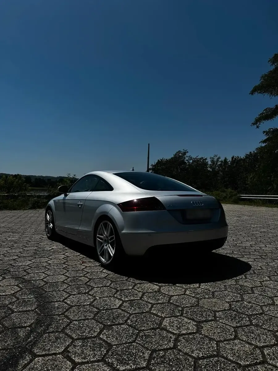 Gebraucht Audi TT Design 200 PS (147 kW) 2010 Silber Coupé
