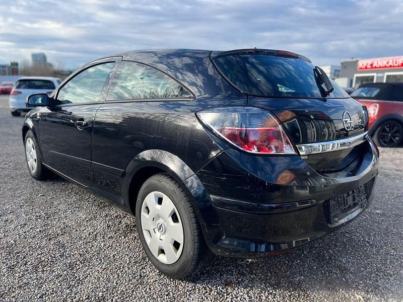 Gebraucht Opel Astra GTC Innovation 116 PS (85 kW) 2008 Schwarz Coupé