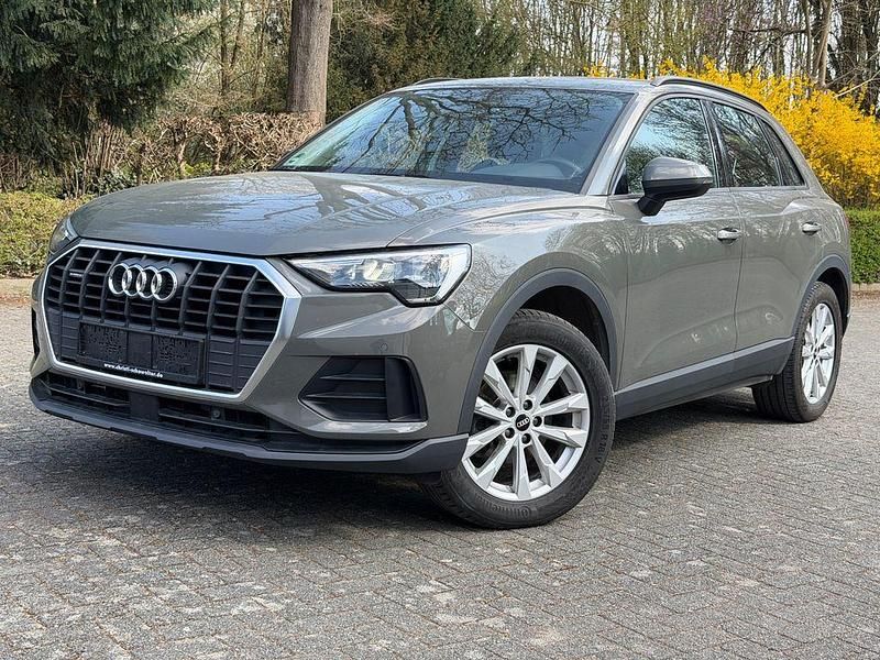 Gebraucht Audi Q3 Basis 150 PS (110 kW) 2020 Grau SUV