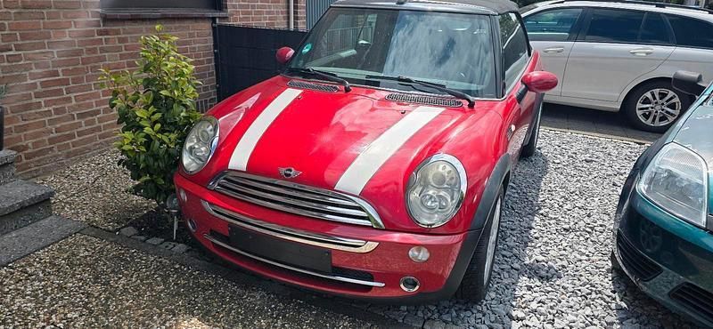 Rot Gebraucht 2005 Mini Cooper Cabriolet Cabrio | 4.000 € (Fairer Preis) - Bild 1/4