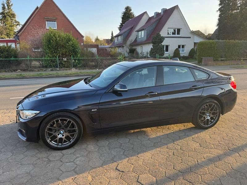 Blau Gebraucht 2016 BMW 418 Gran Coupé Sport Line Coupé | 13.490 € (Fairer Preis) - Bild 1/4
