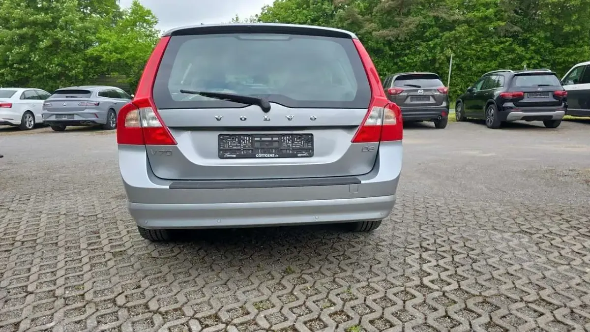 Gebraucht Volvo V70 Ocean Race 163 PS (119 kW) 2011 Silber Kombi