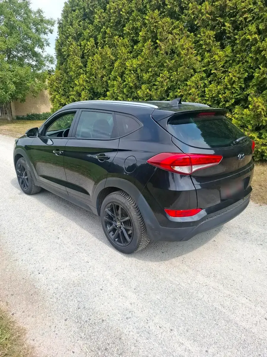 Gebraucht Hyundai Tucson 130 PS (95 kW) 2016 Schwarz SUV