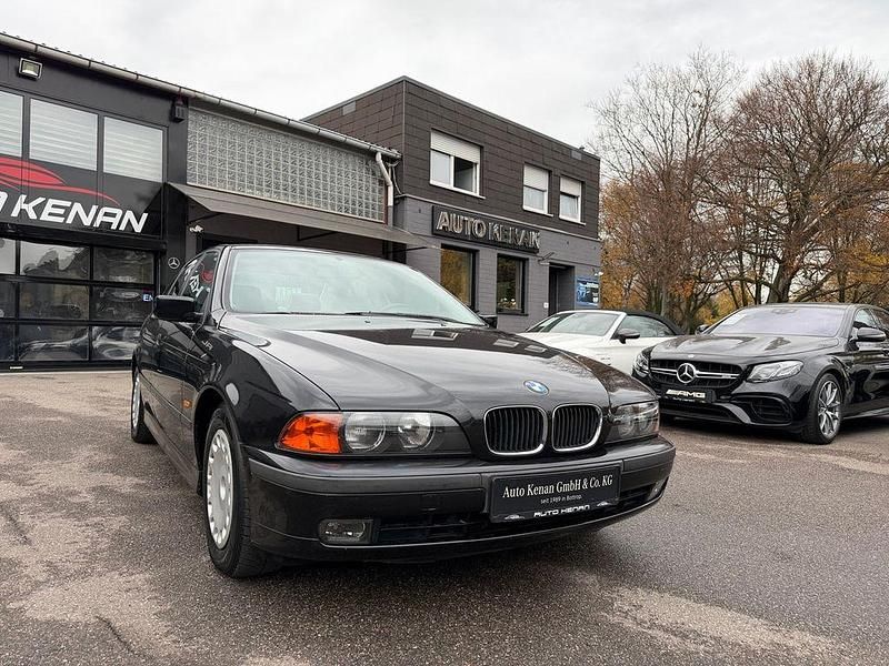 Blau Gebraucht 1996 BMW 525 Performance Limousine | 3.980 € (Superpreis) - Bild 1/4