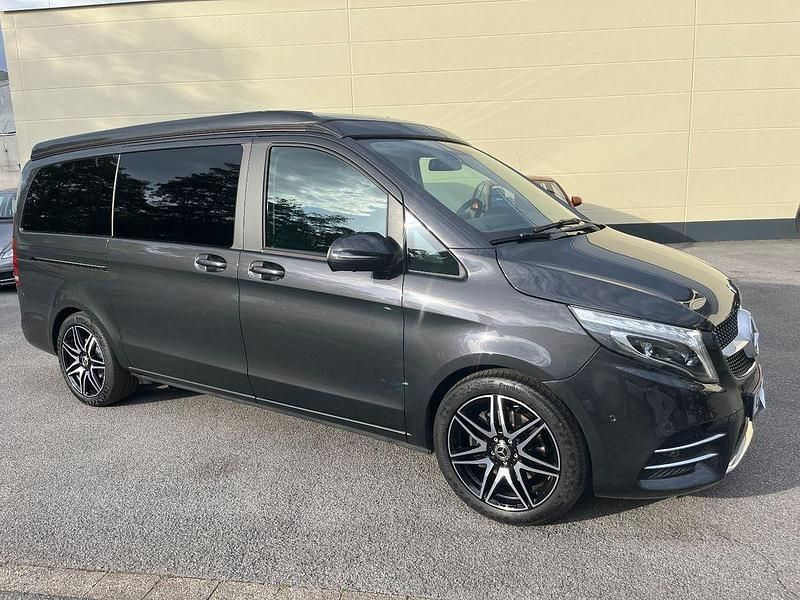 Grau Gebraucht 2022 Mercedes V220 Marco Polo Van / Kleinbus | 56.850 € (Guter Preis) - Bild 1/4