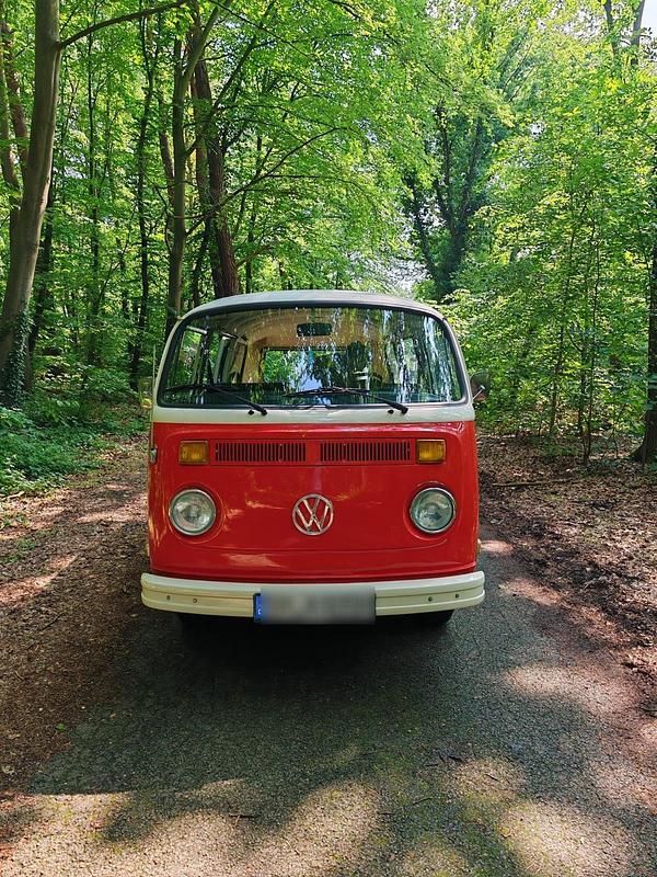 Andere farben Gebraucht 1973 VW T2 Design Van | 23.990 € - Bild 1/4